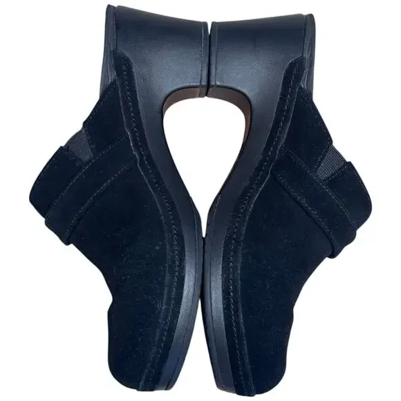 CROCS Sarah Women's 8 Black Suede Clog Slip On Mule Triple Comfort Lightweight - Picture 10 of 16